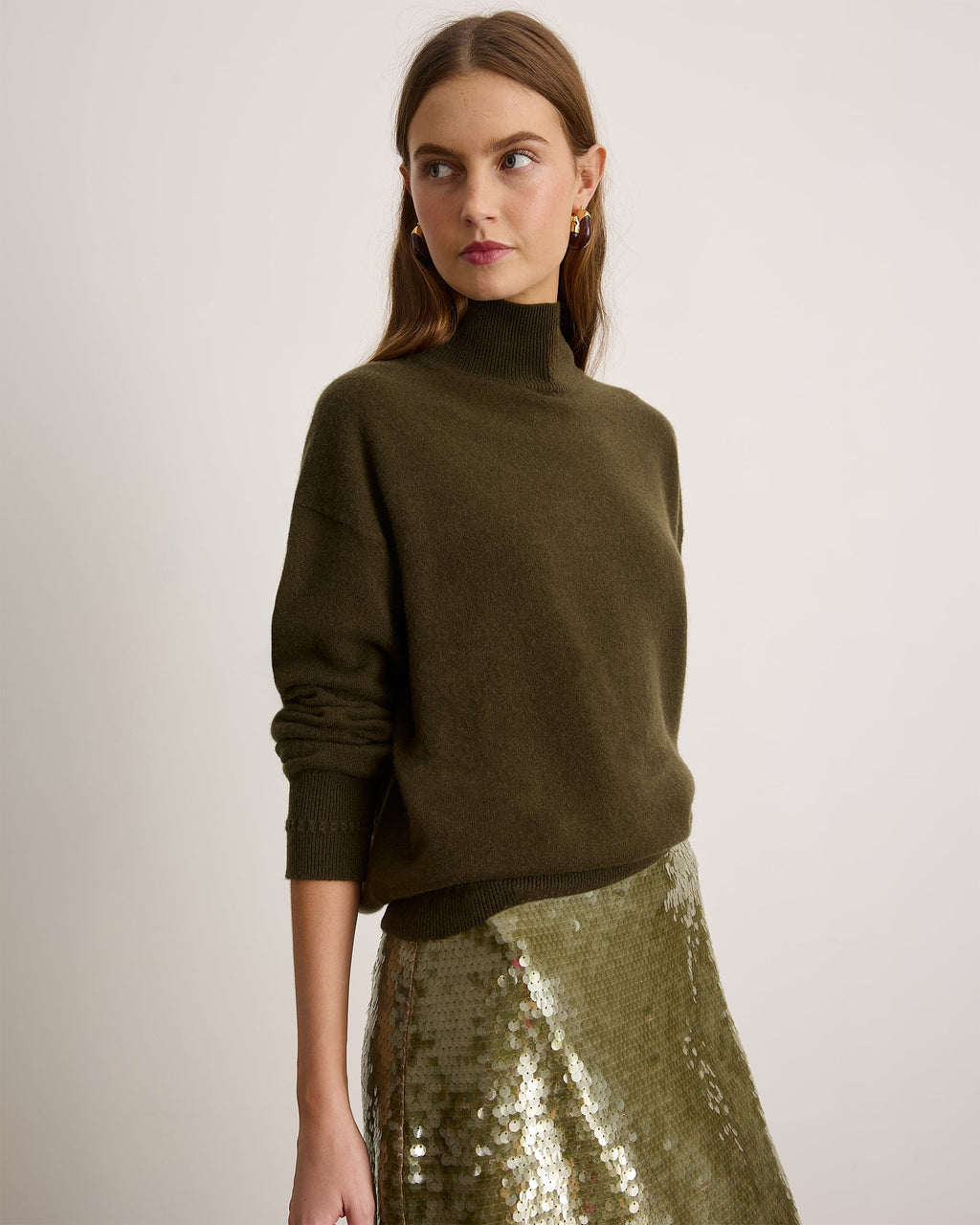 Tipper Cashmere Turtleneck in Army