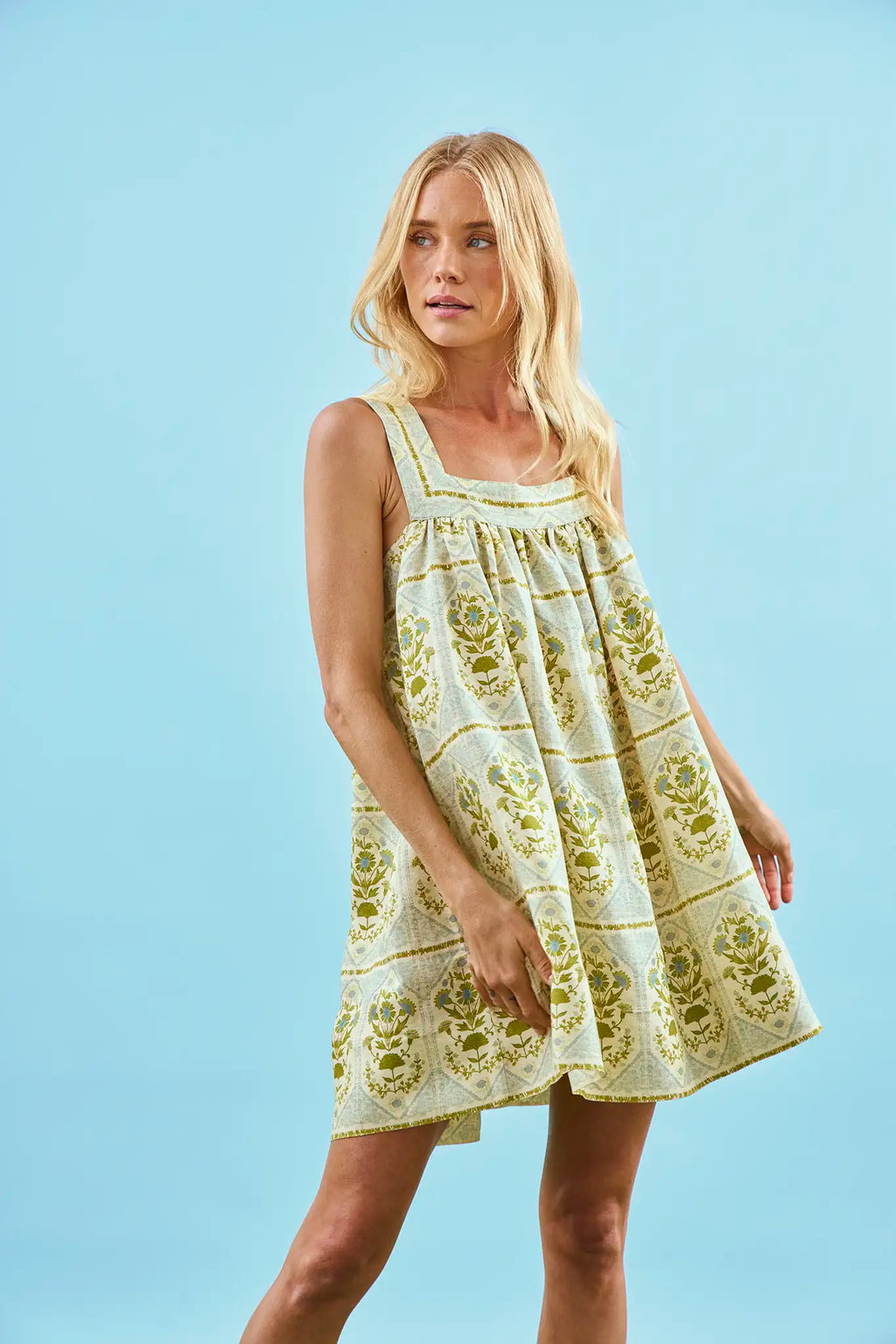lucia mini dress Embellished Cut-Out Halterneck Mini Dress in White - 12