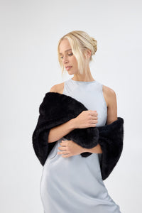 Champagne Wrap in Black