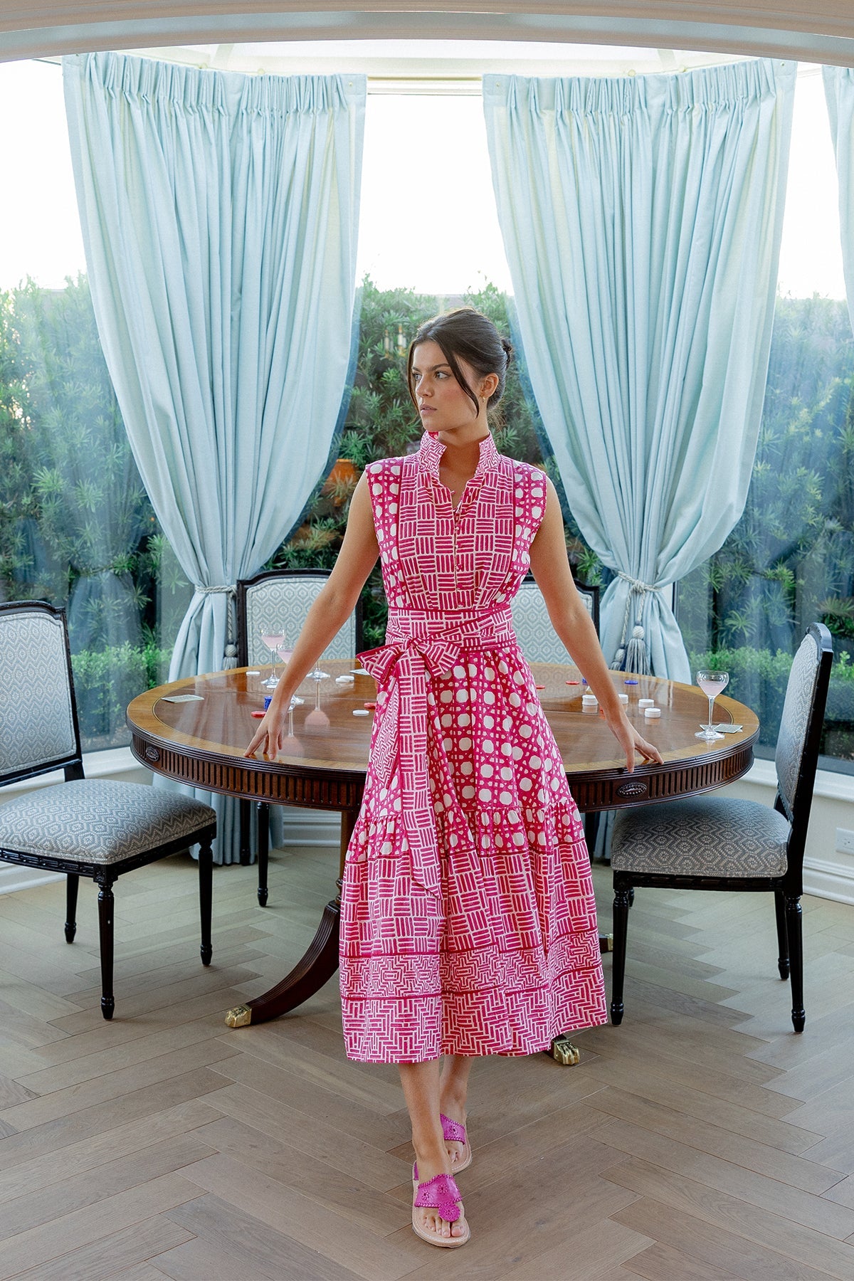 Sleeveless Flounce Dress in Fuchsia Caning