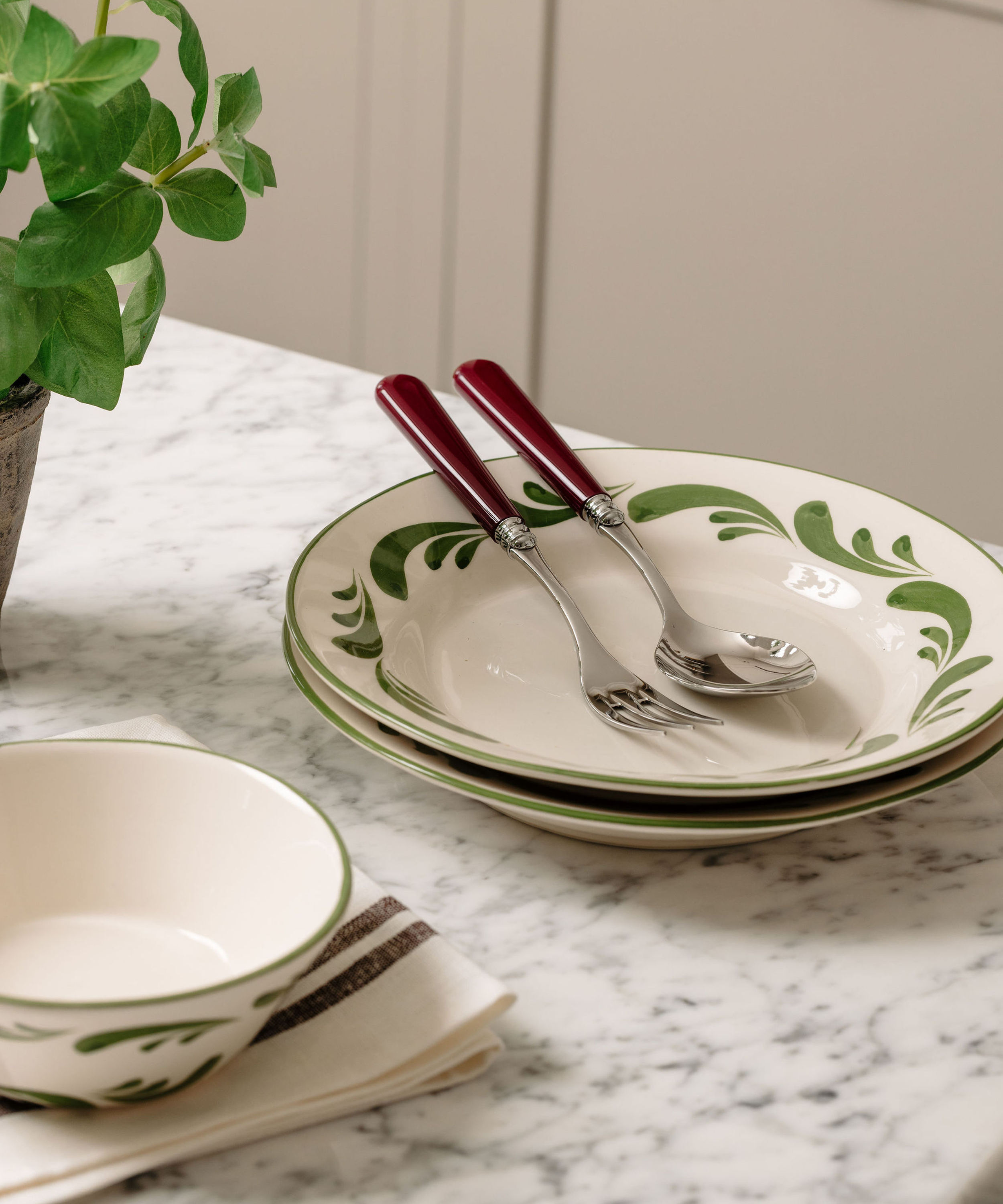Celia Dinner Plate, Leaf Green (Set of 6)