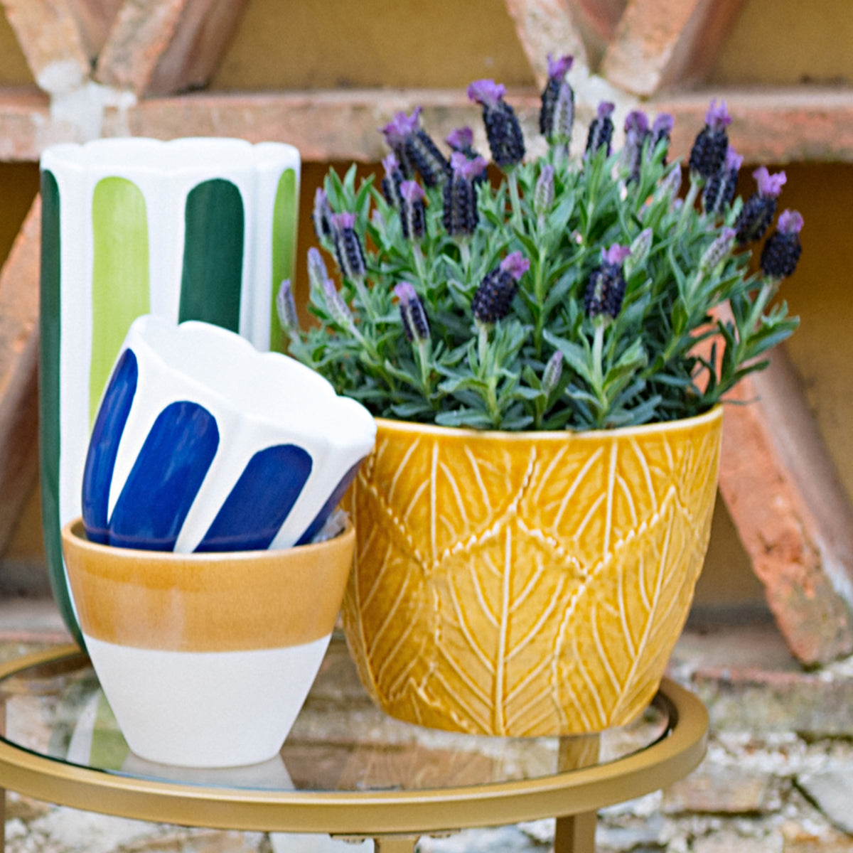 Viva Garden Embossed Leaves Cachepot in Amber