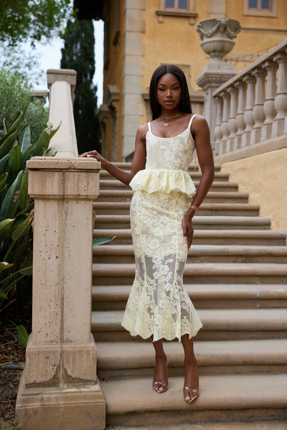 The Vinetta Set in Transparent Yellow Lace