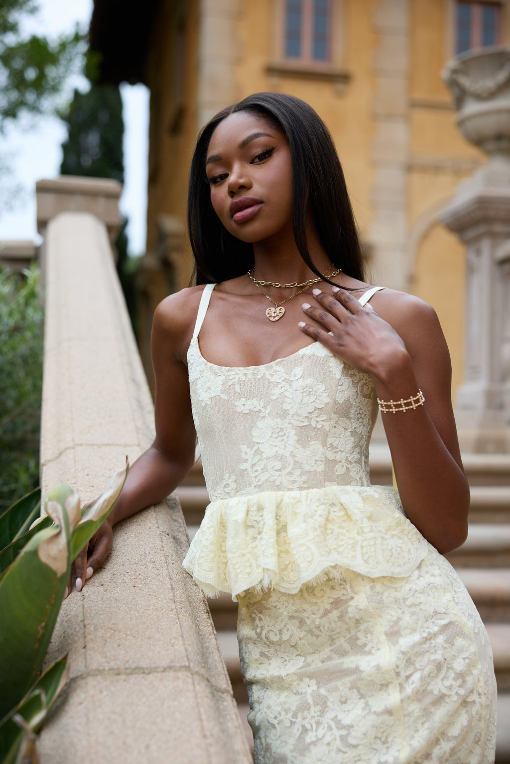 The Vinetta Set in Transparent Yellow Lace 4