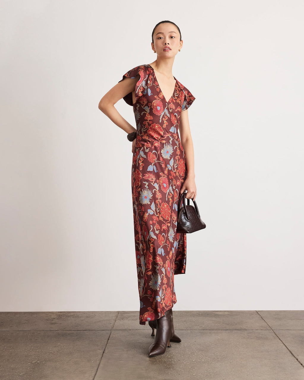 Violeta V-Neck Dress in Deep Redwood Floral