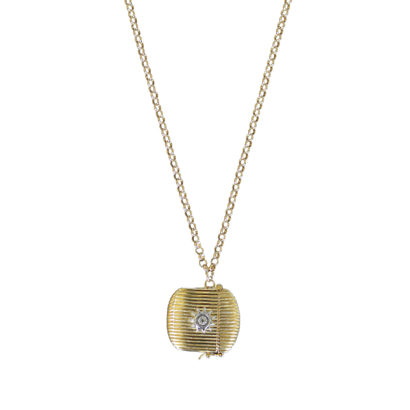 Ribbed Vesta Case Necklace