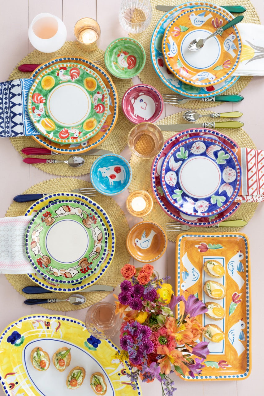 Melamine Campagna Assorted Sixteen-Piece Place Setting
