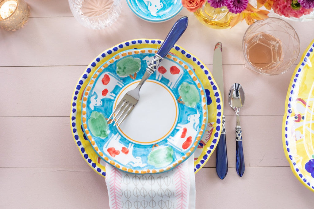 Melamine Campagna Assorted Sixteen-Piece Place Setting