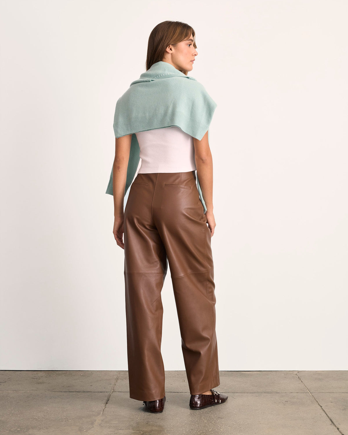 Weston Pant in Acorn