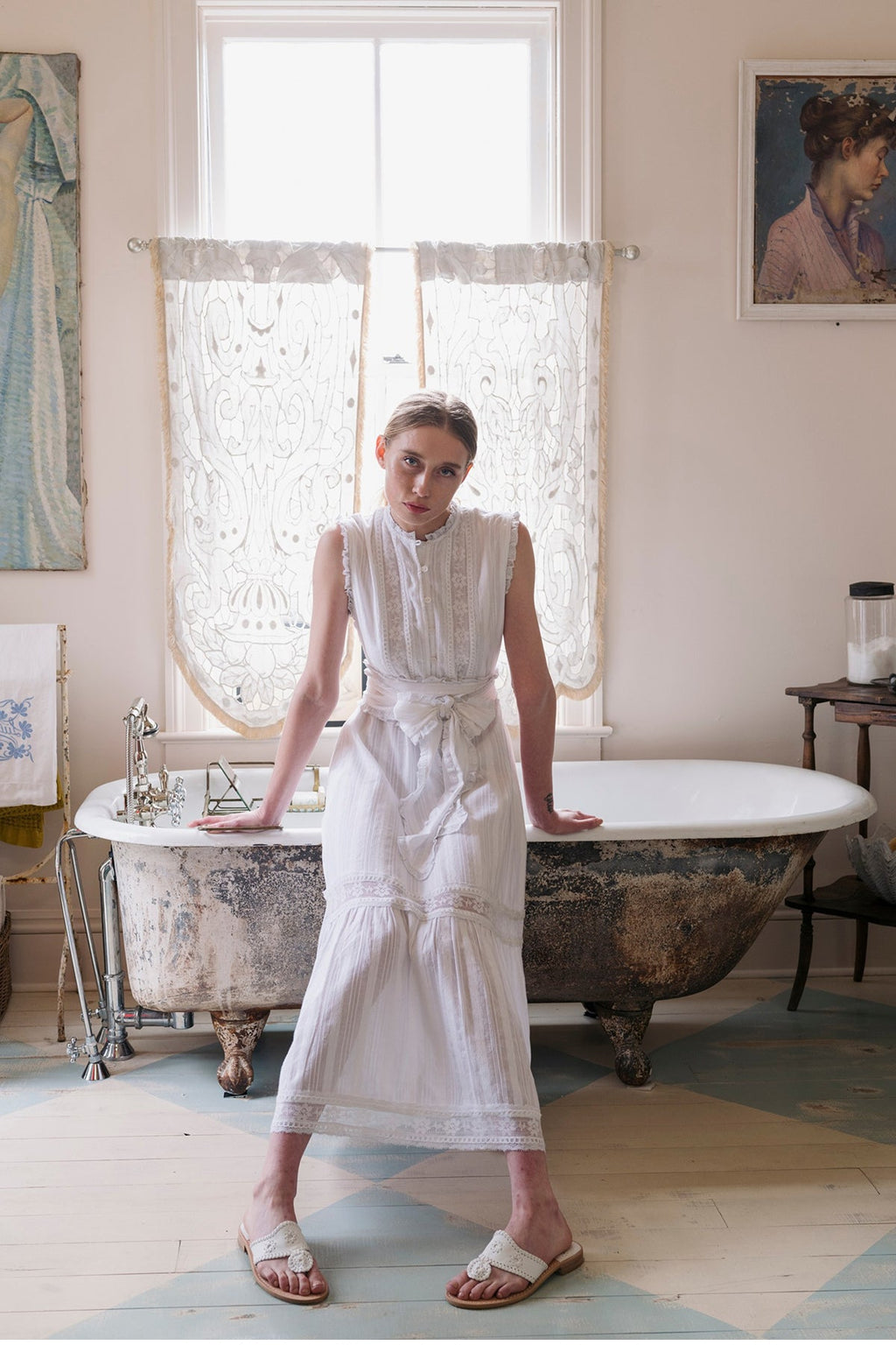 Sleeveless Flounce Dress in White Cotton Floral Lace
