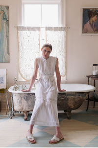Sleeveless Flounce Dress in White Cotton Floral Lace
