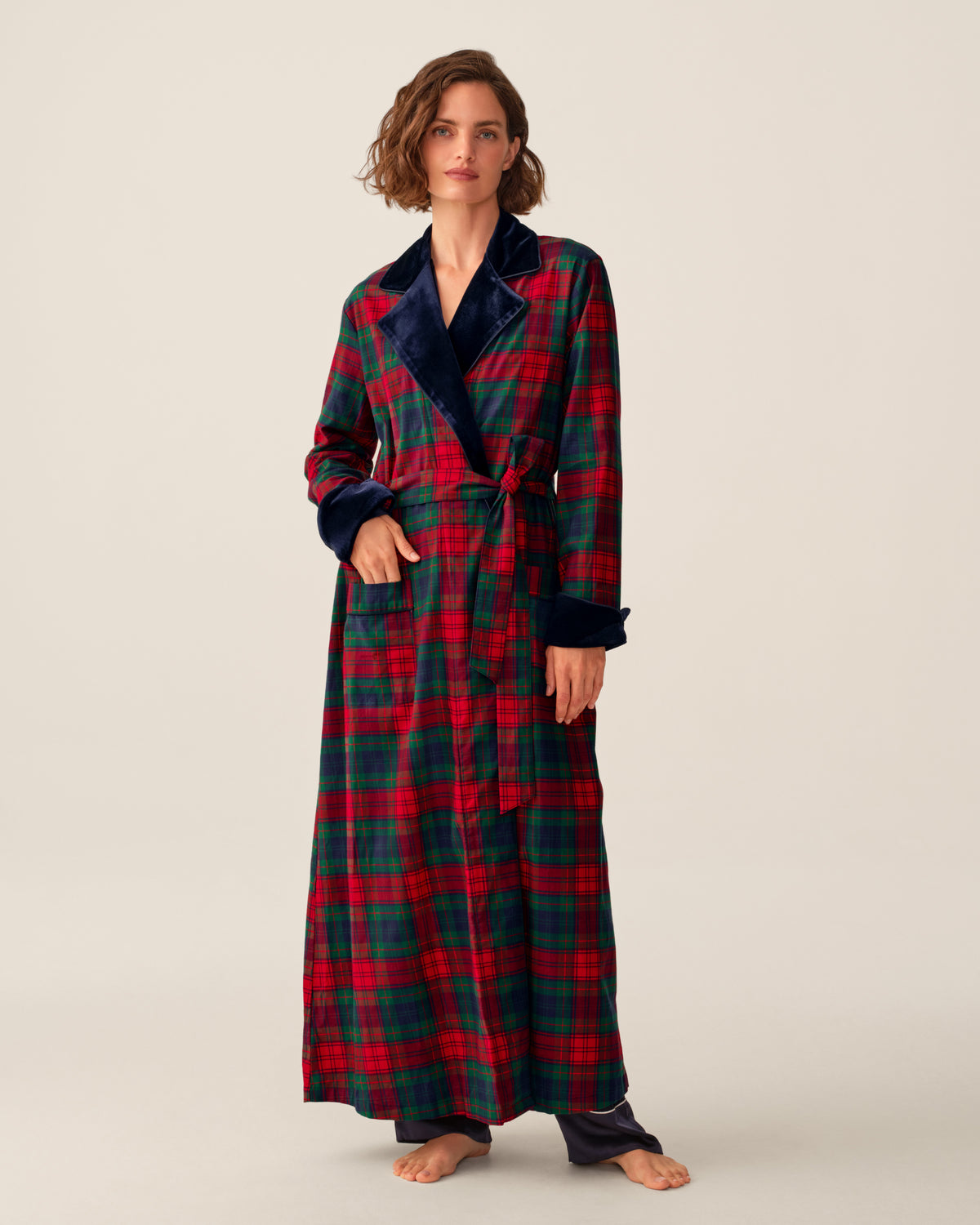 Women’s Brushed Twill Velvet Trim Robe in St. James Tartan