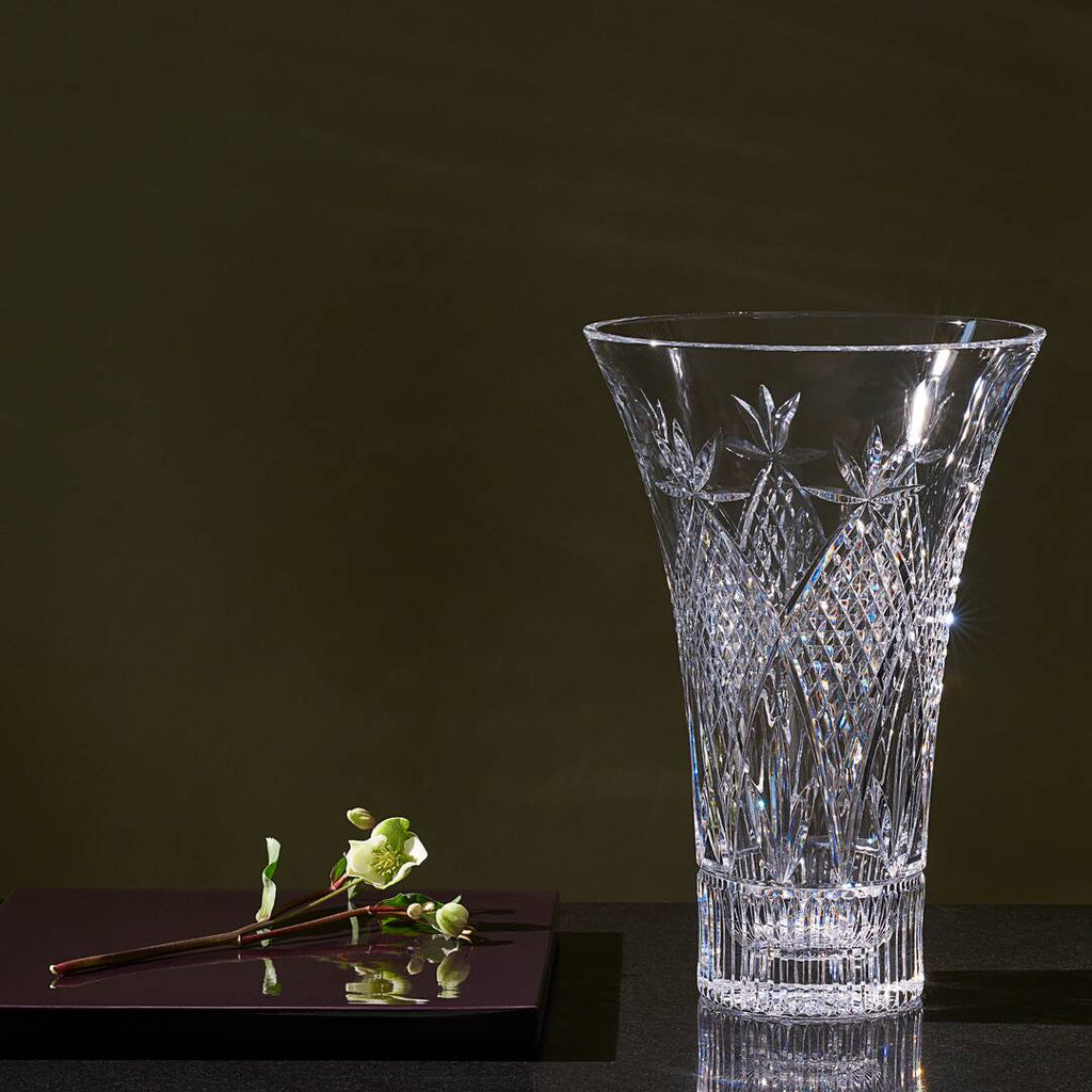 Powerscourt Mastercraft Tom Powers Vase