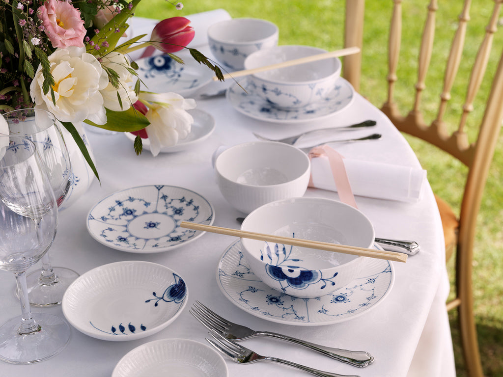 Blue Fluted Mega Bowl 1 qt