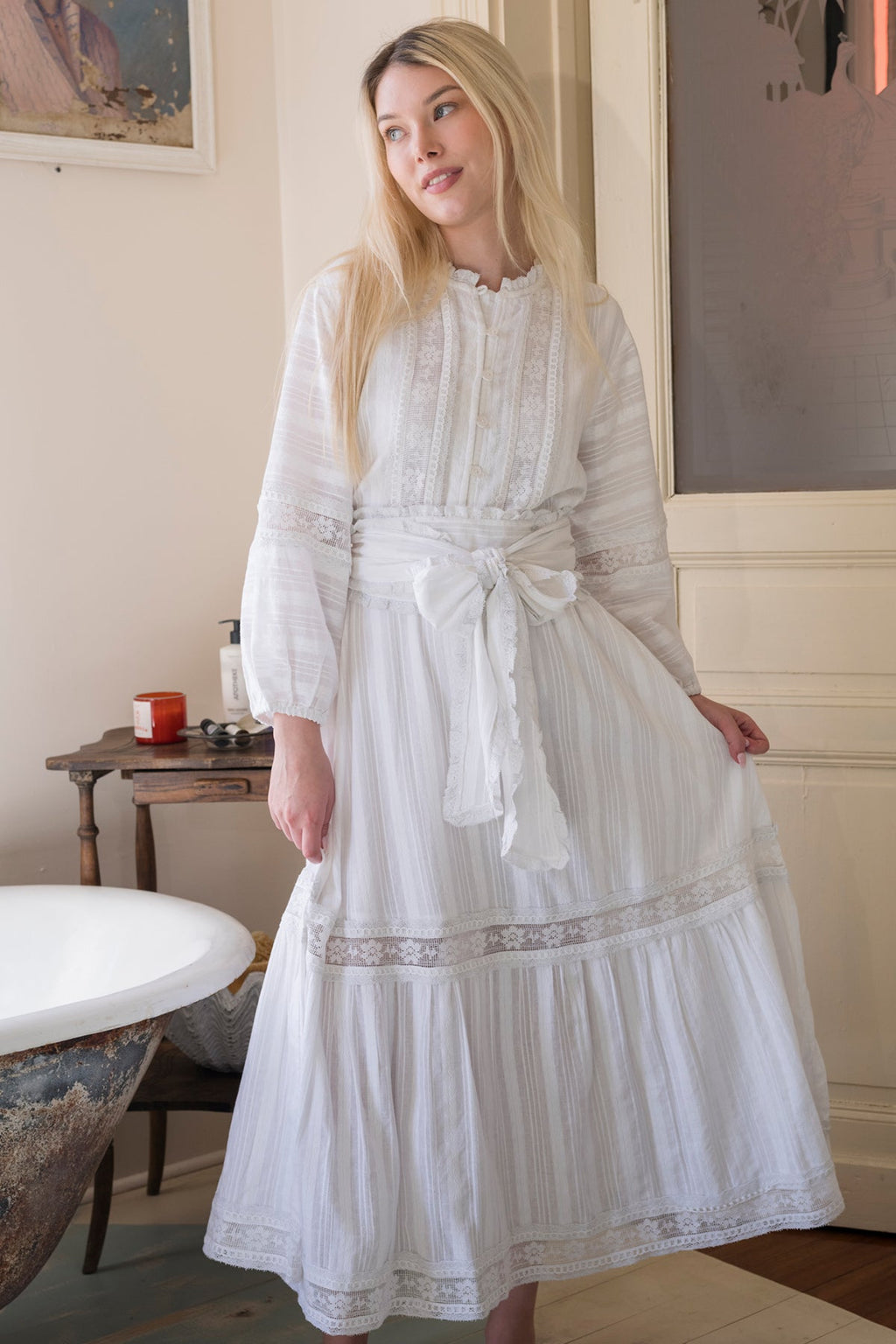 Flounce Dress in White Cotton Floral Lace