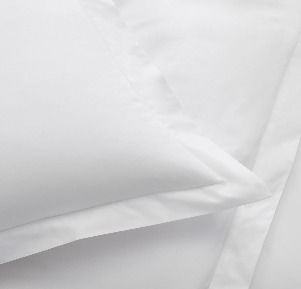 Percale Hemmed Duvet Set in White