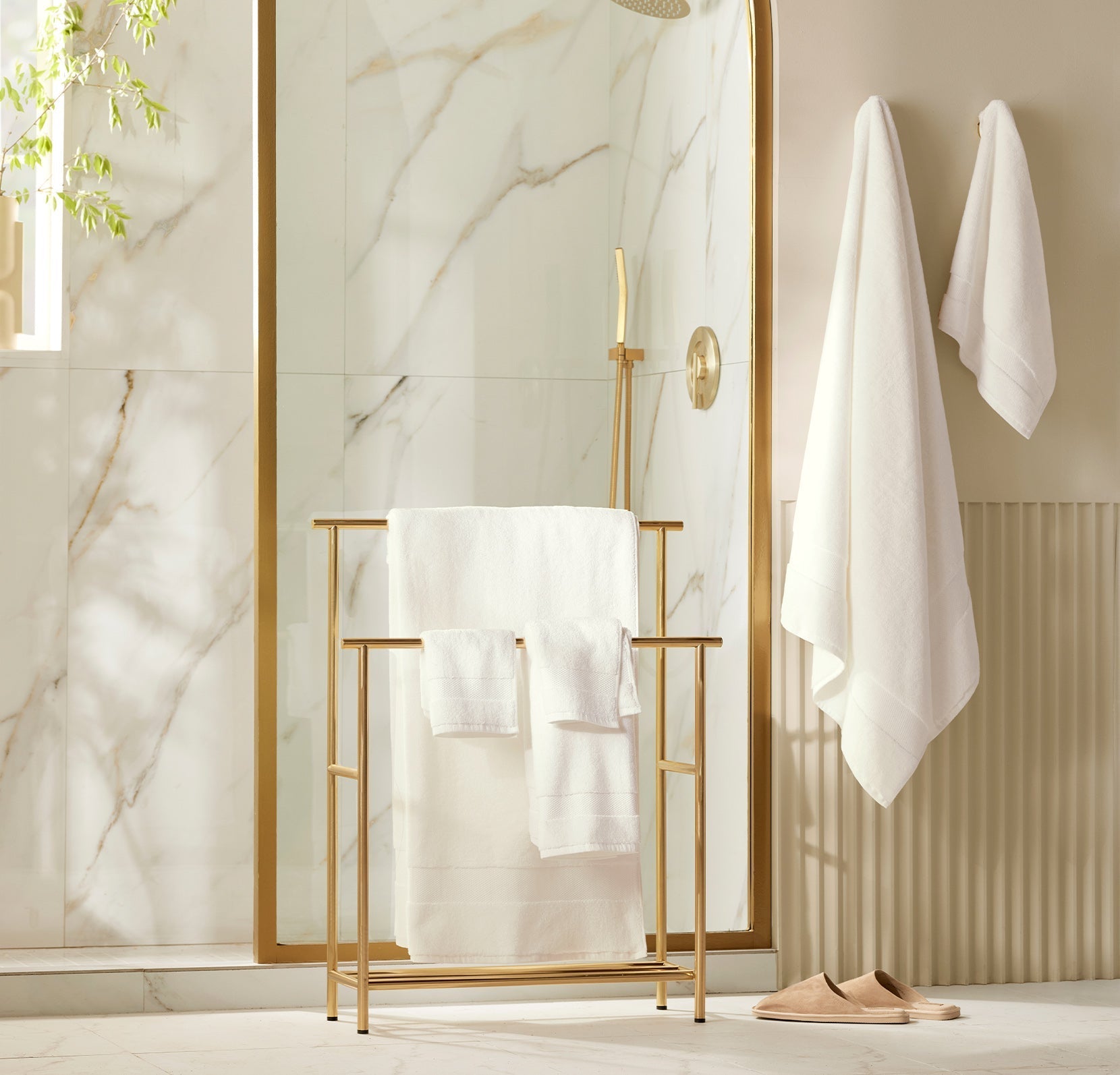 Plush Bath Sheet Set in White