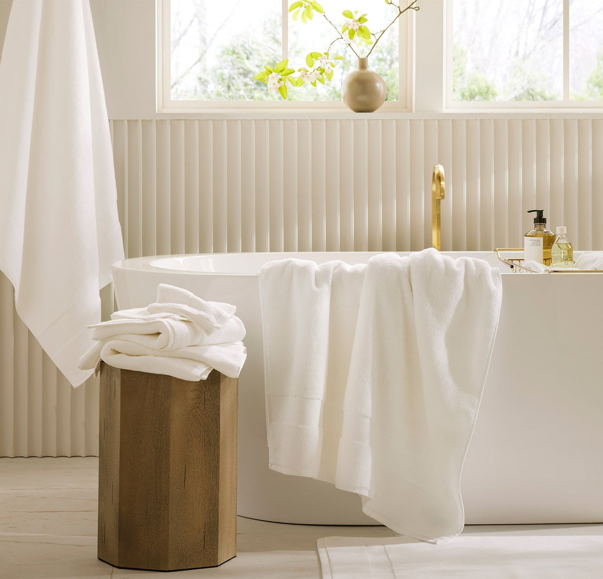 Plush Bath Sheet Set in White
