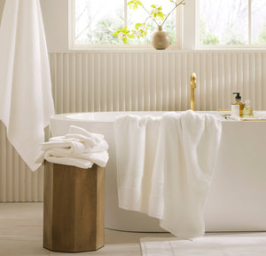 Plush Bath Sheet Set in White