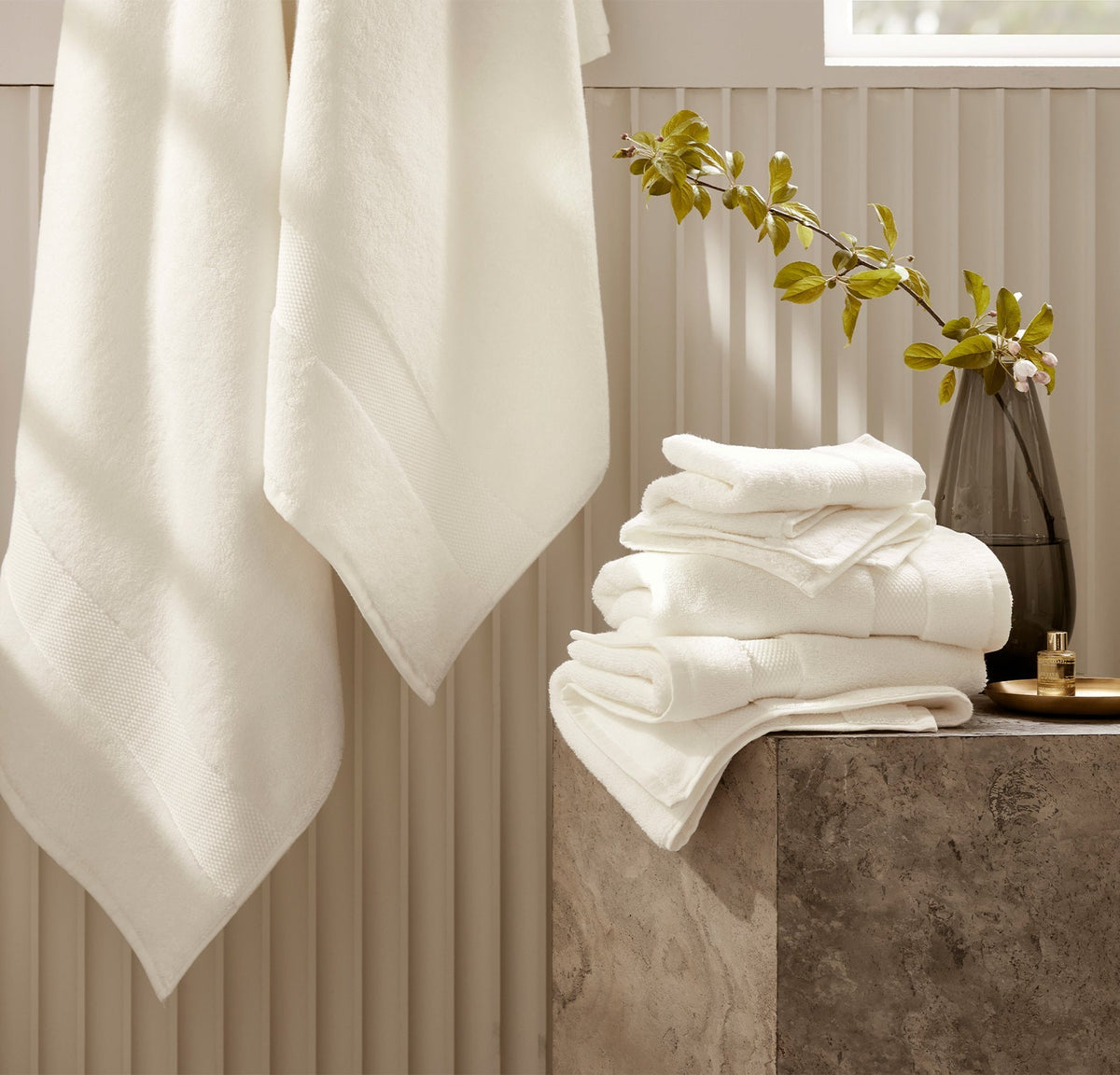 Plush Bath Sheet Set in White