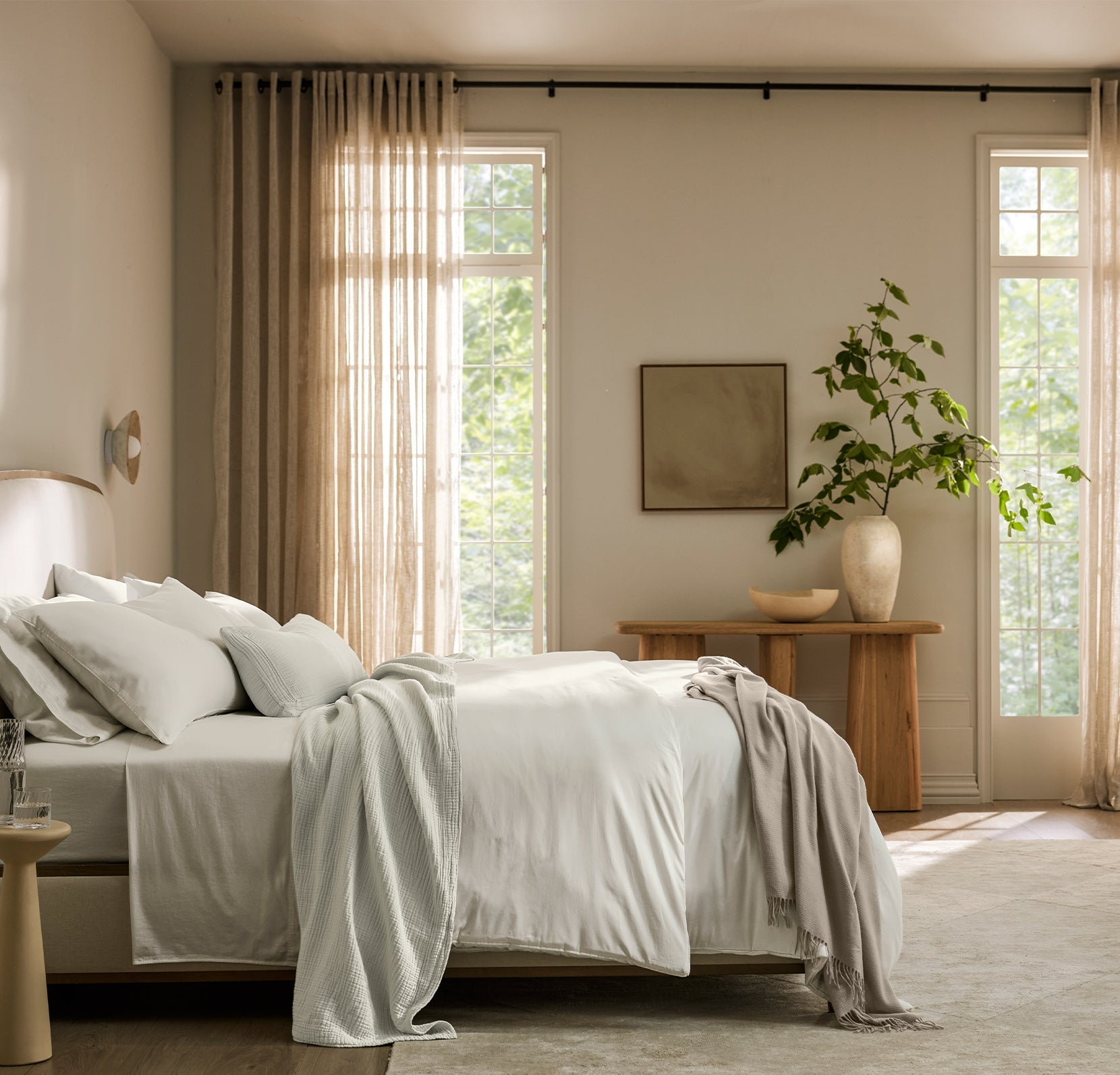 Signature Comforter Set in White