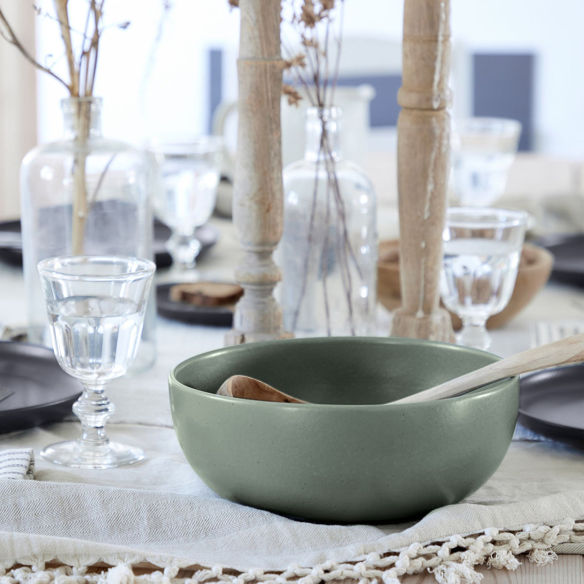 Pacifica Collection Serving Bowl 10" in Artichoke