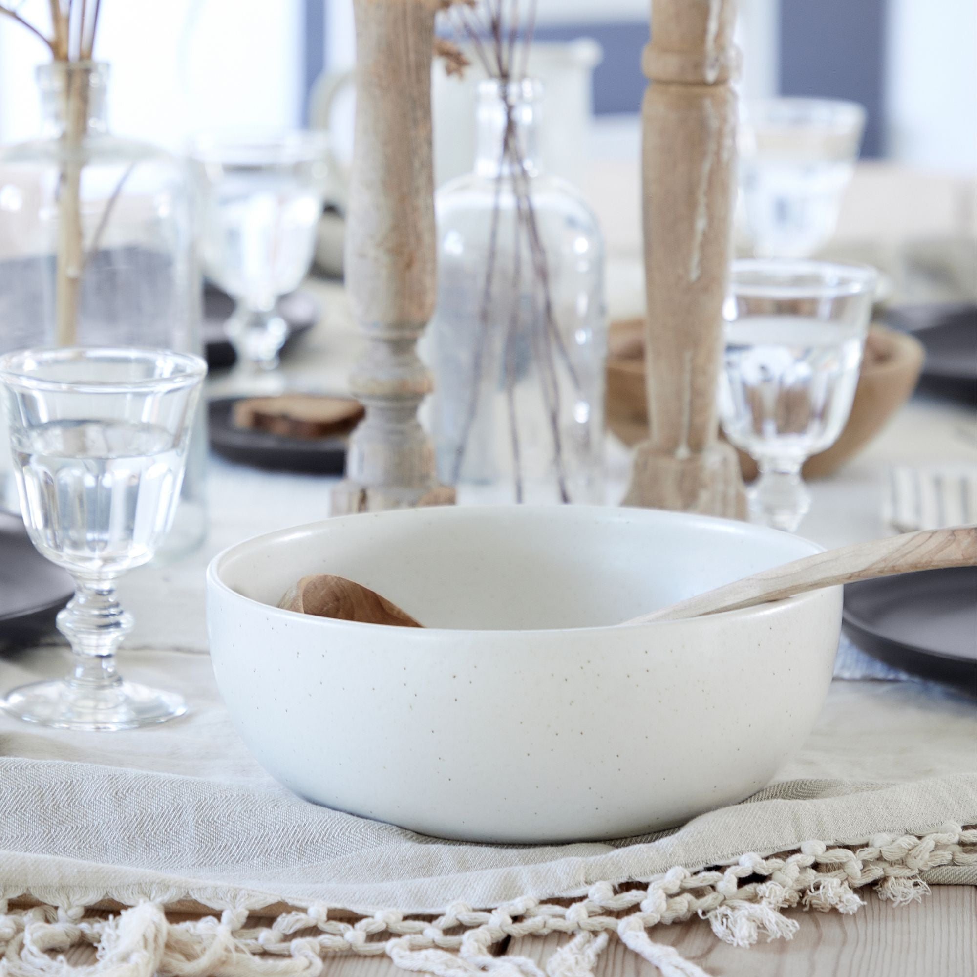 Pacifica Collection Serving Bowl 10" in Salt