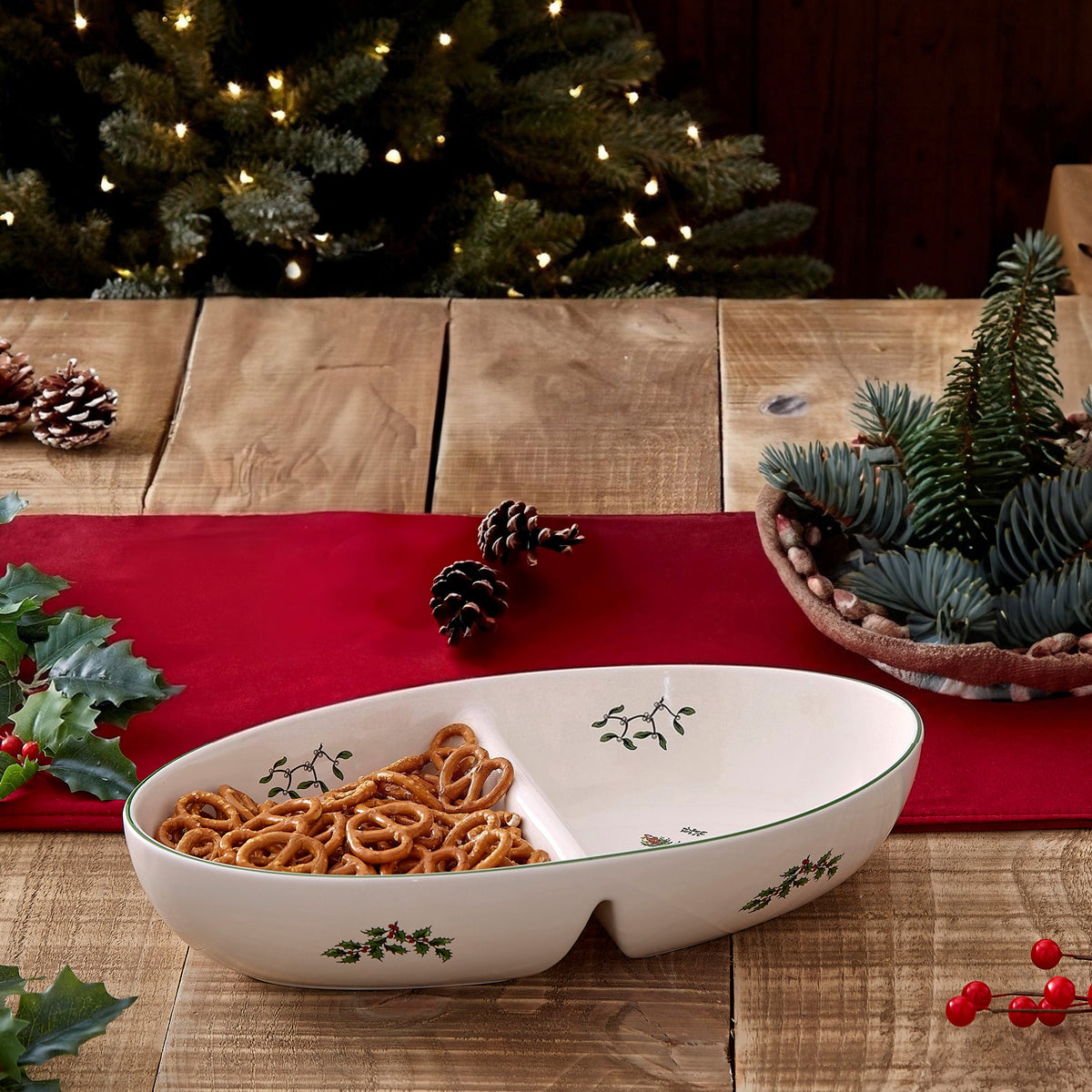 Christmas Tree 9" Traditional Divided Server