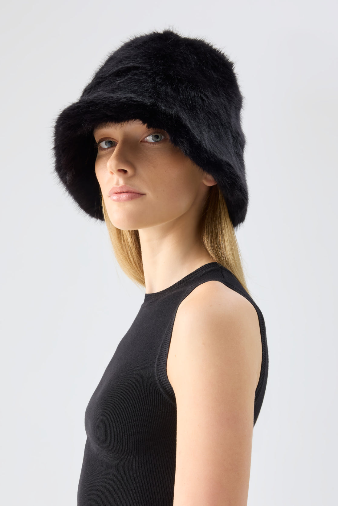Yeoman Bucket Hat in Black