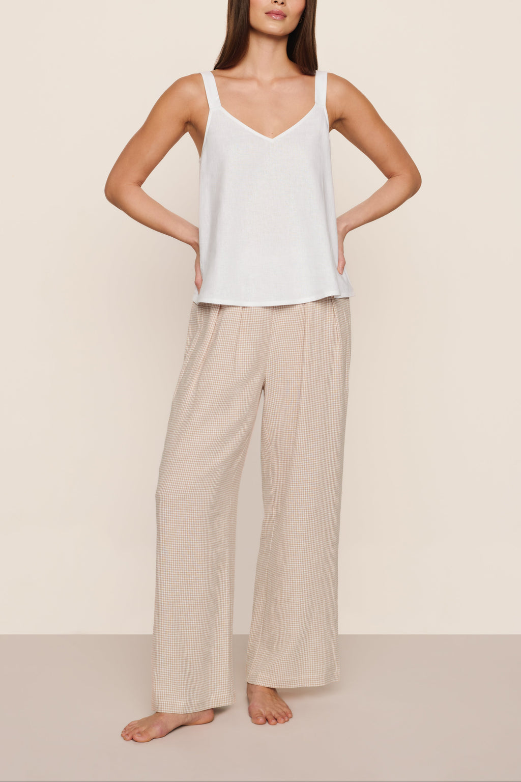 Linen Blend Relaxed Pant in Gingham White/Warm Taupe