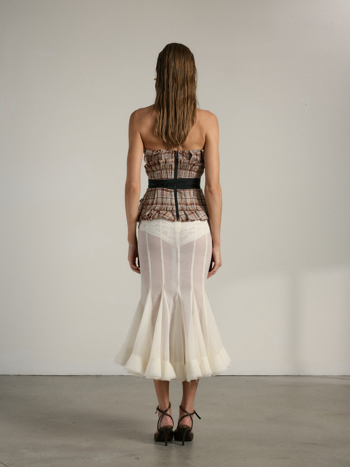 The Zapillo Skirt in Eggshell