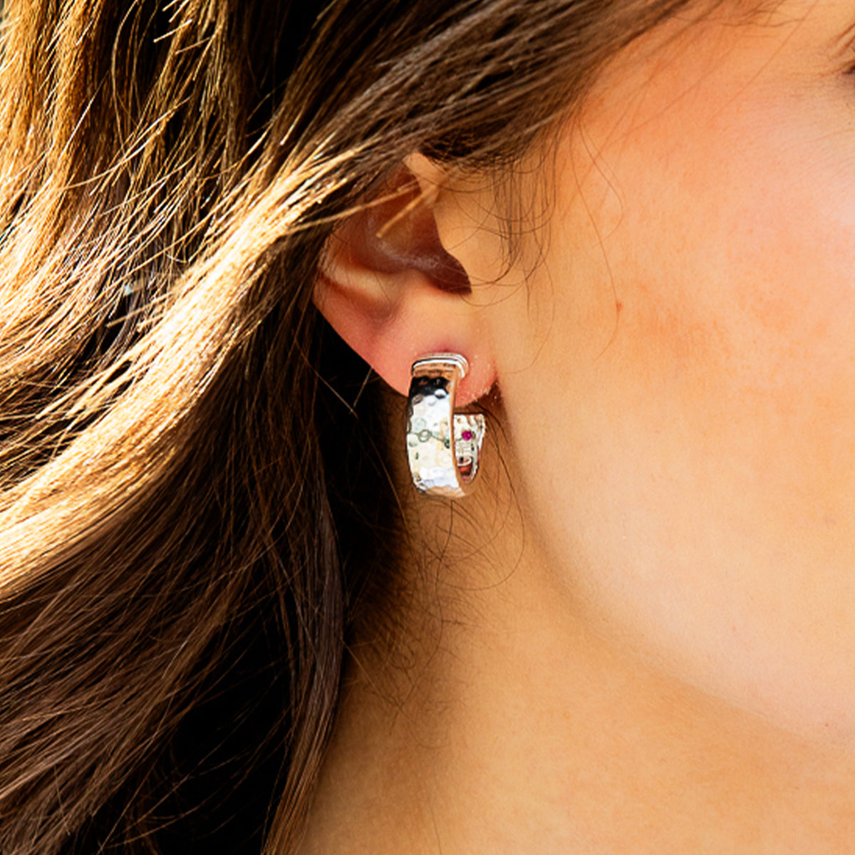Cleopatra Classic Small Hoop Earrings in Silver