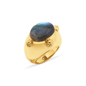 Cleopatra Oval Ring in Blue Labradorite