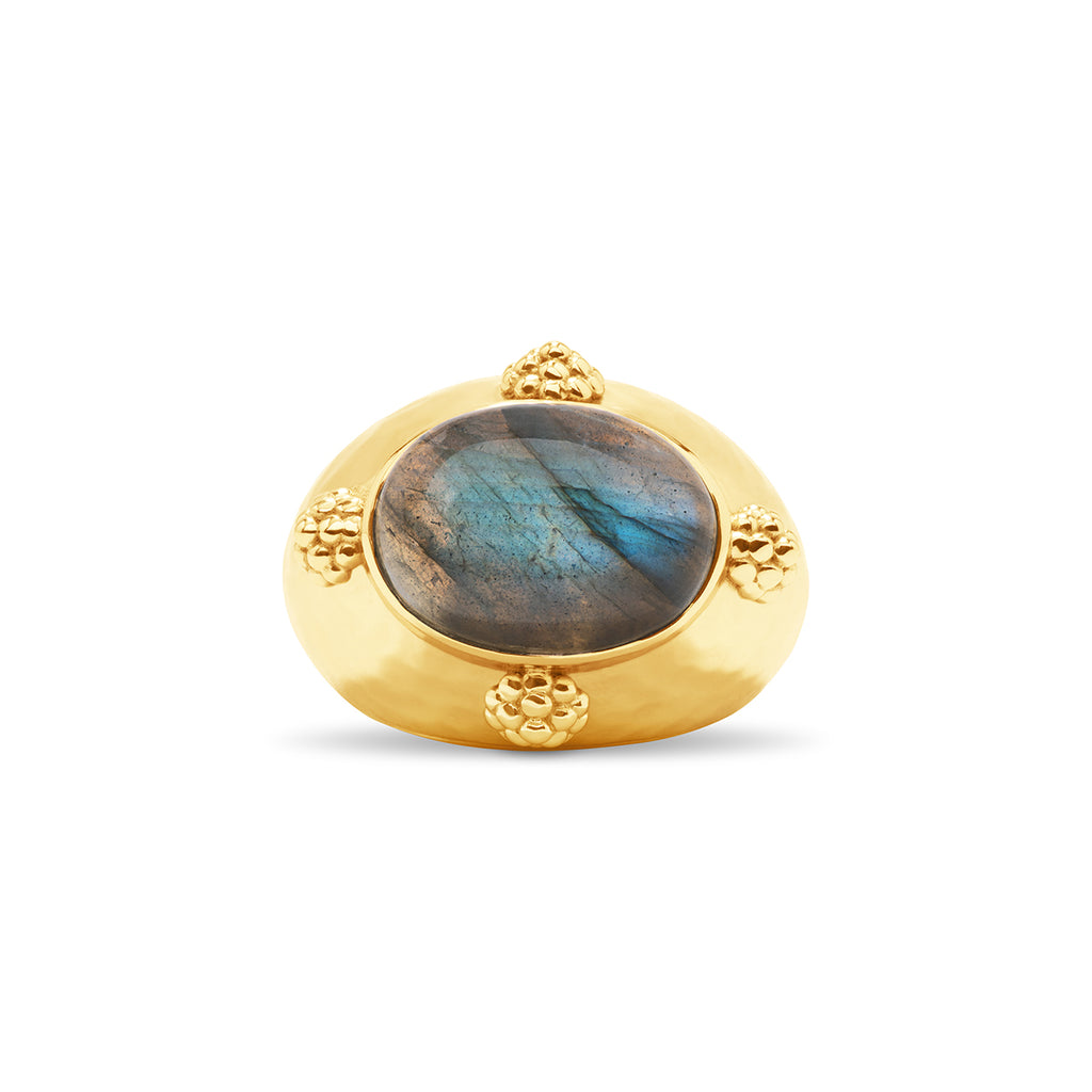 Cleopatra Oval Ring in Blue Labradorite
