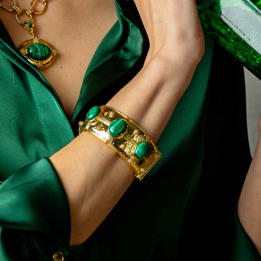 Cleopatra Grande Hinged Bangle in Malachite