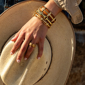 Gaia Ring in Teak
