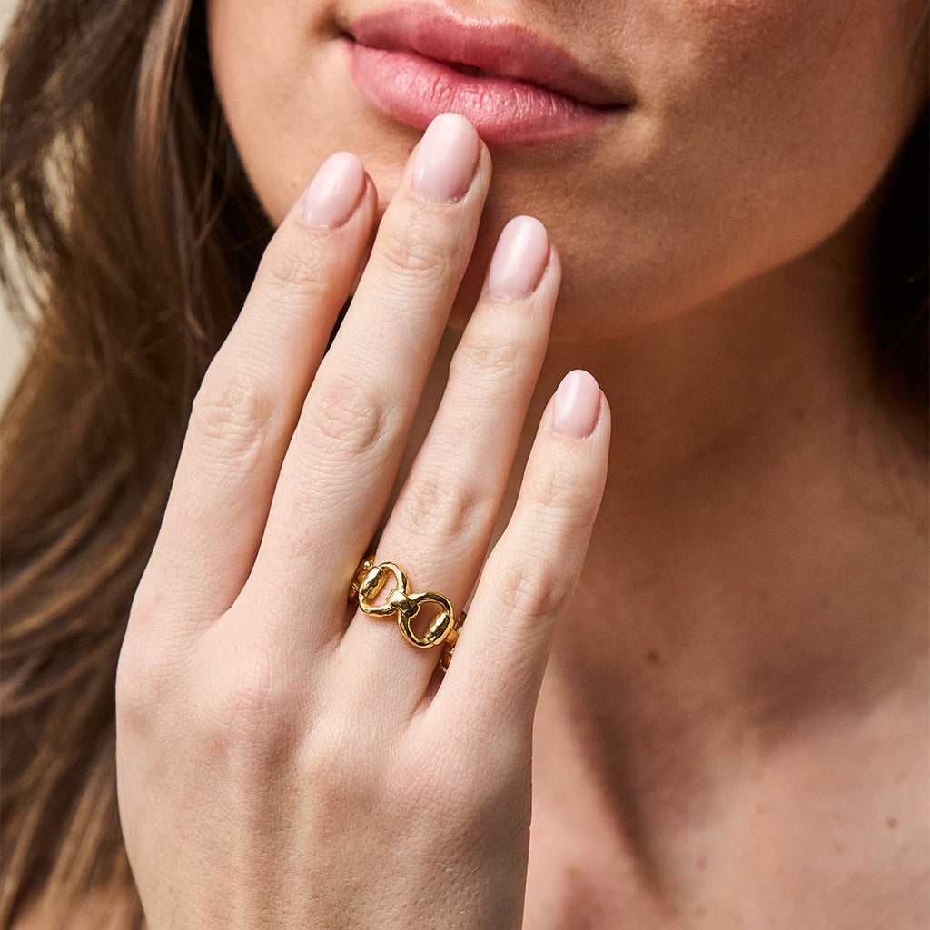 Equestrian Snaffle Bit Ring in Gold