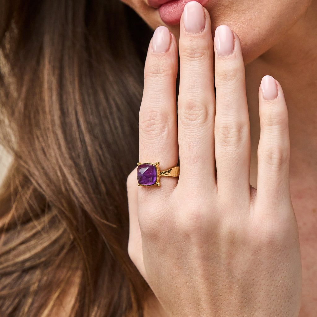 Mystic Eye Gem Ring in Amethyst