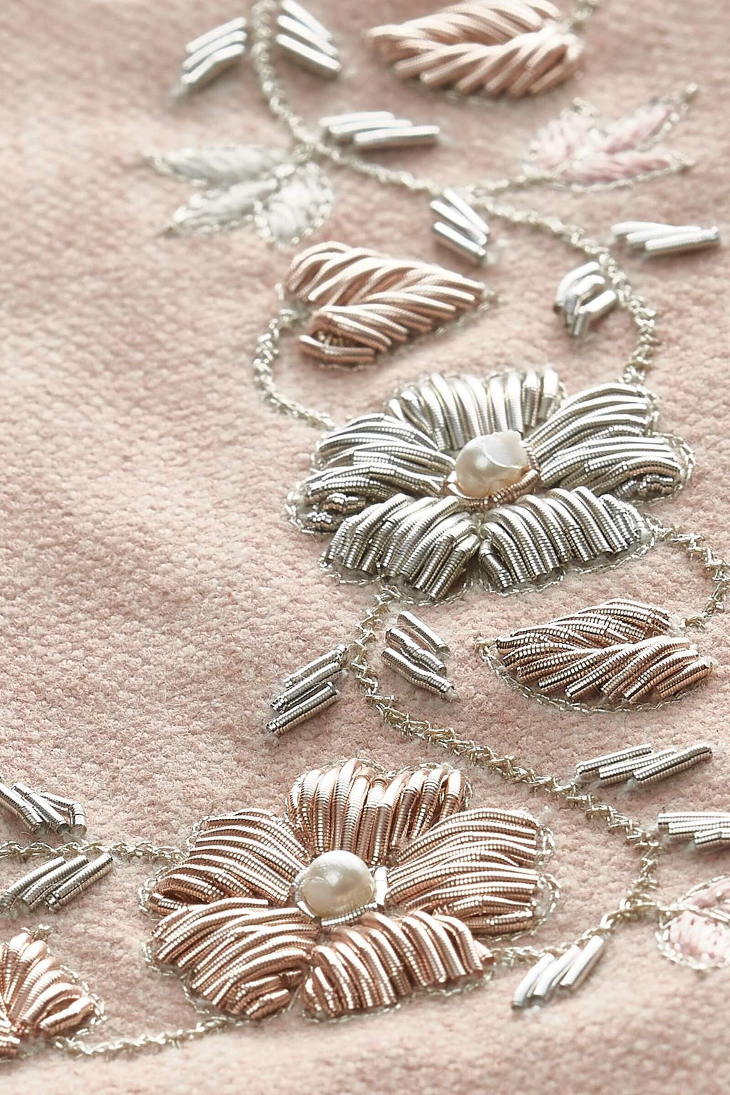 Atoof Collection DinahLinen DetailFront