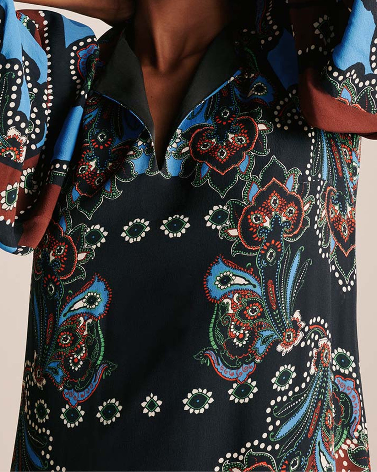 Millicent Crepe Dress in Magic Paisley Black