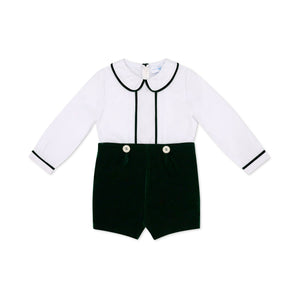 Boys’ Benjamin Button On with crisp white long-sleeve cotton poplin top, Grafton Green piping and pintuck details, paired with Grafton Green Velvet shorts and signature HD buttons.