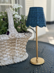 Small Seagrass Shade Cover Scalloped in Blue