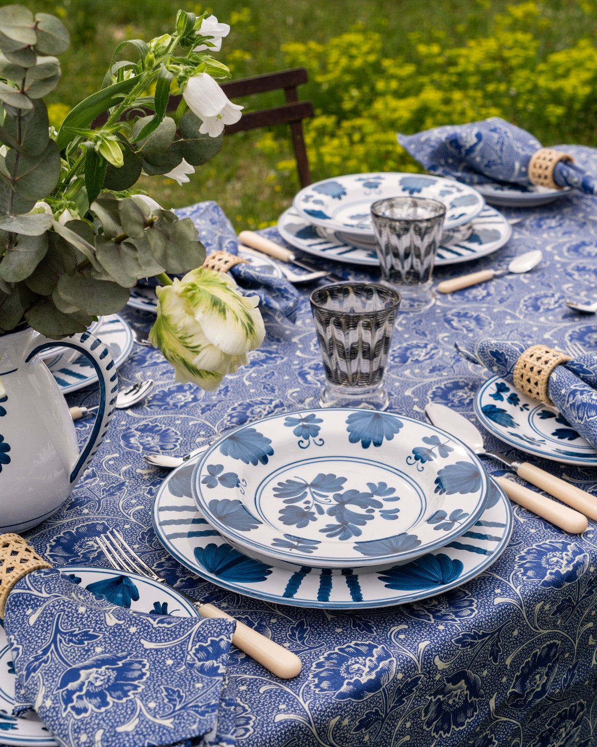 Blossom Dinner Plate, Midnight Blue