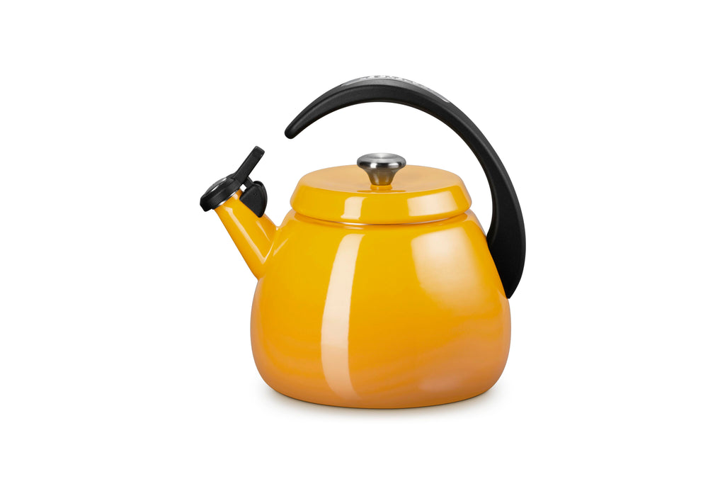 Le Creuset Cloche Kettle, 2.2 qt., Nectar