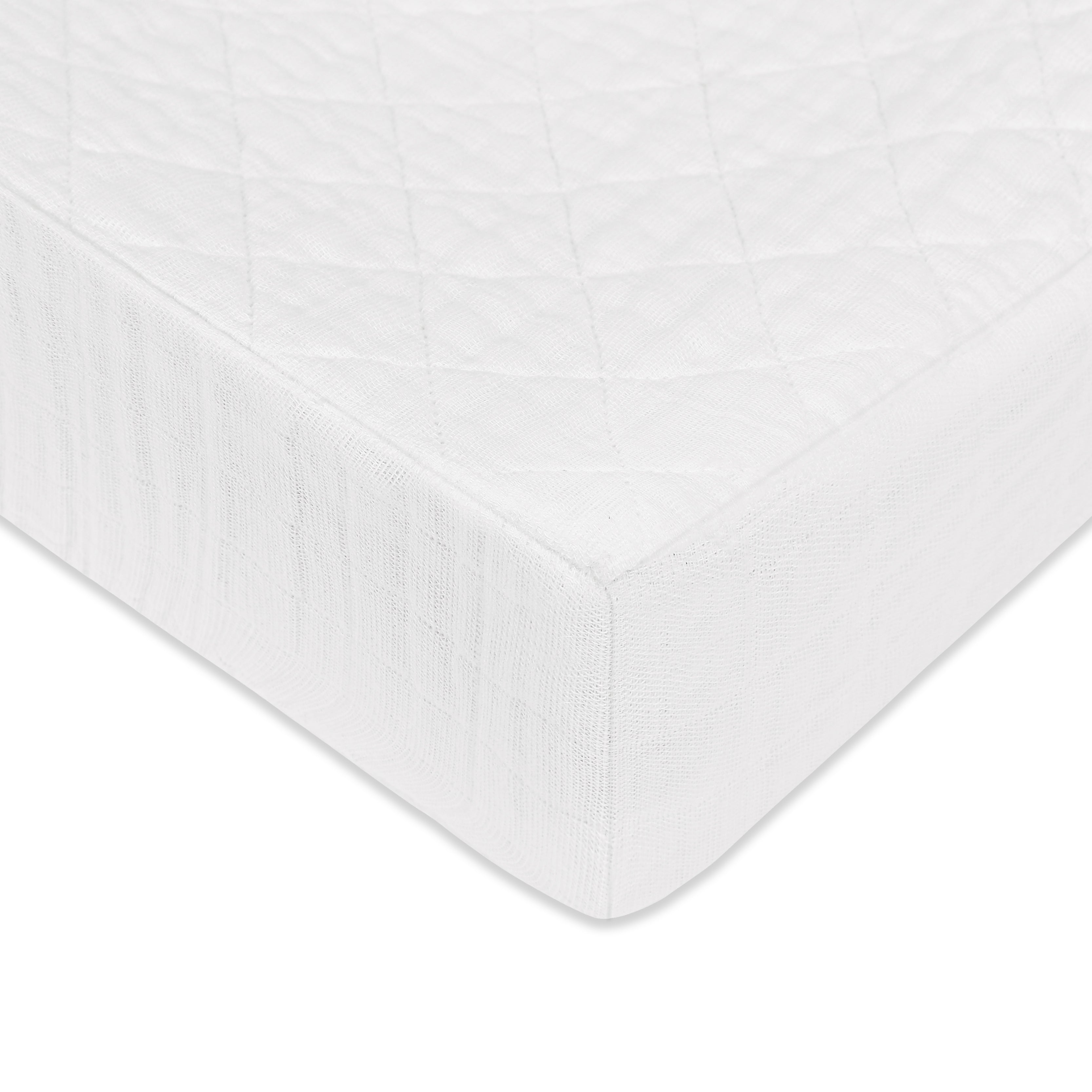 Quilted Changing Pad Cover in GOTS Certified Organic Muslin Cotton in White