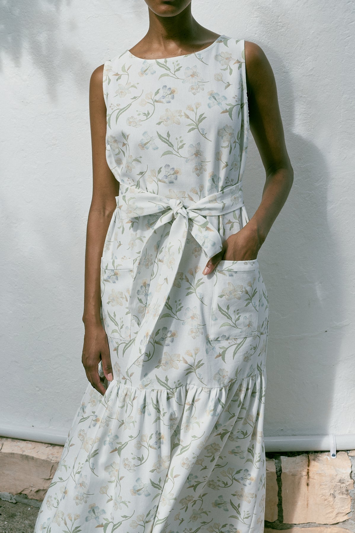 Shift Dress with Belt in White Hibiscus