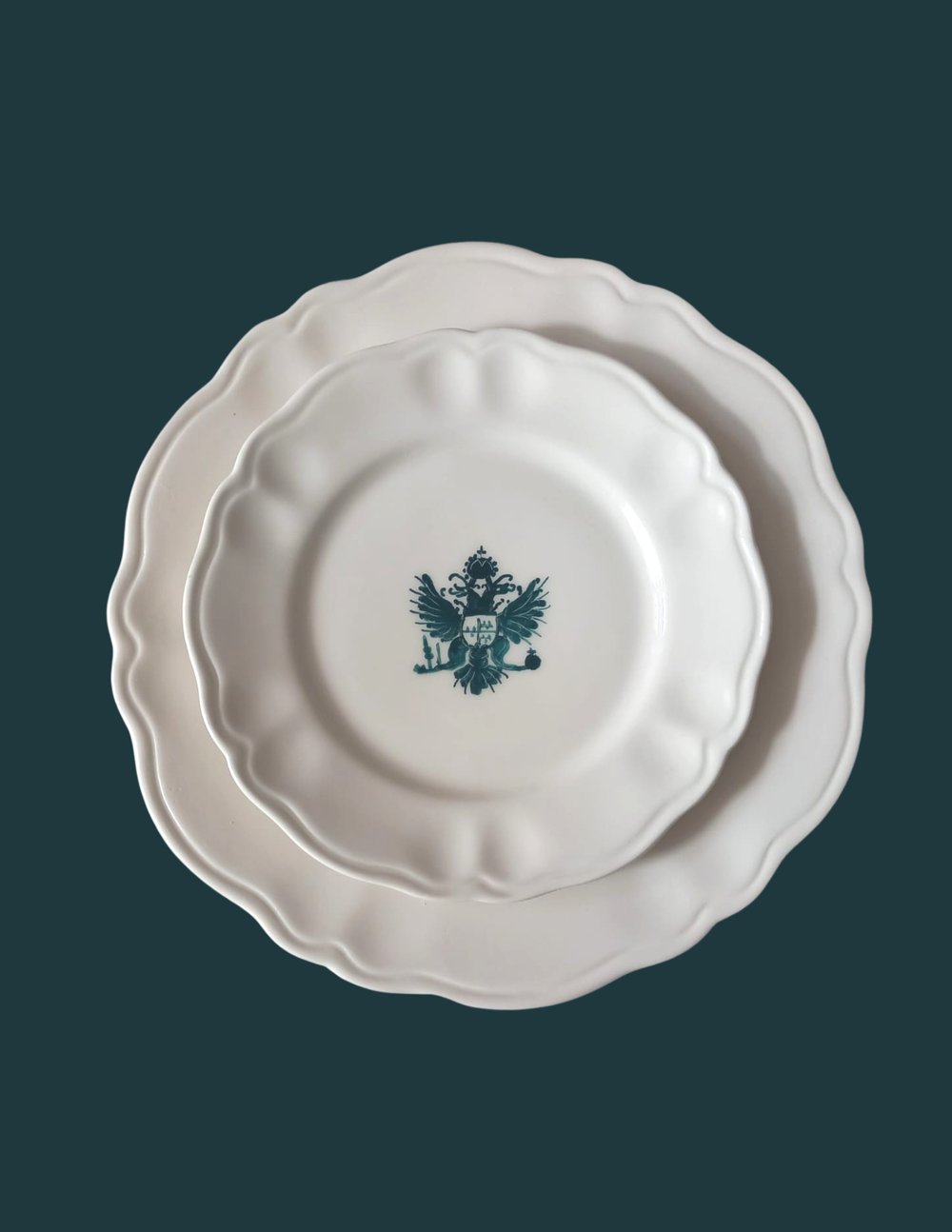 Hand-Painted Crest Plate, Set of 6