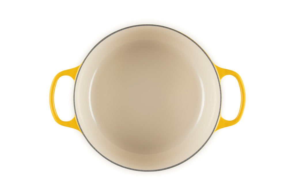 Le Creuset Signature Round Dutch Oven, 5.5 qt., Nectar