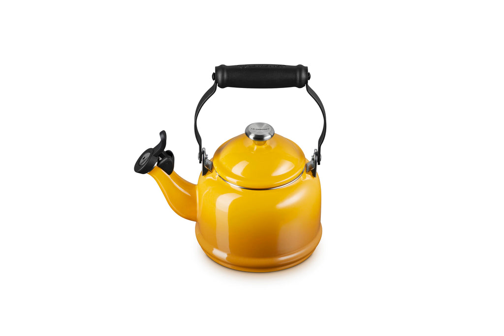 Le Creuset Demi Kettle, 1.25 qt., Nectar