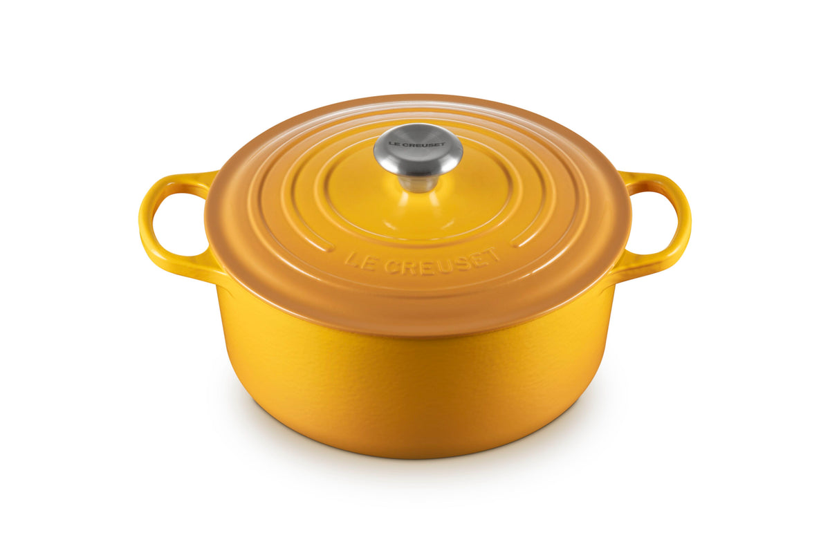 Le Creuset Signature Round Dutch Oven, 5.5 qt., Nectar